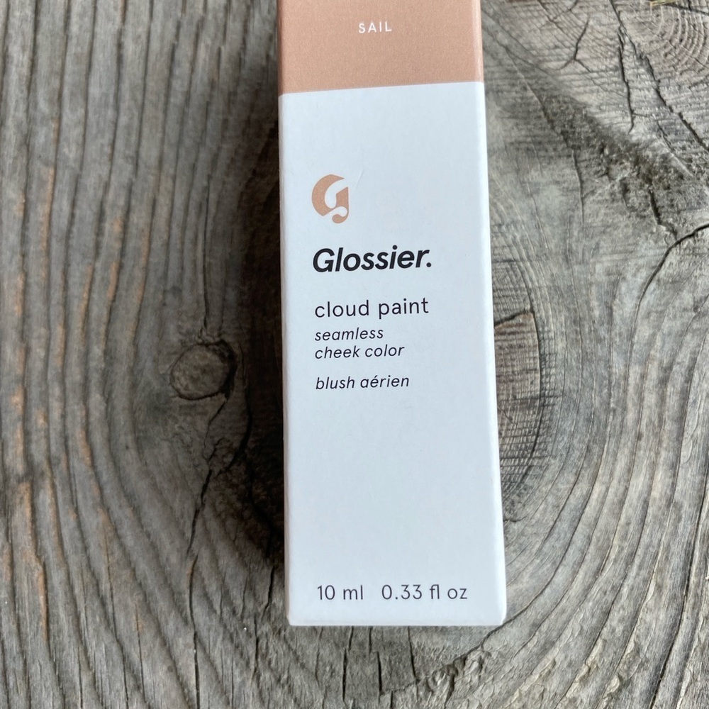 Glossier Cloud Paint in Sail Soft Peach